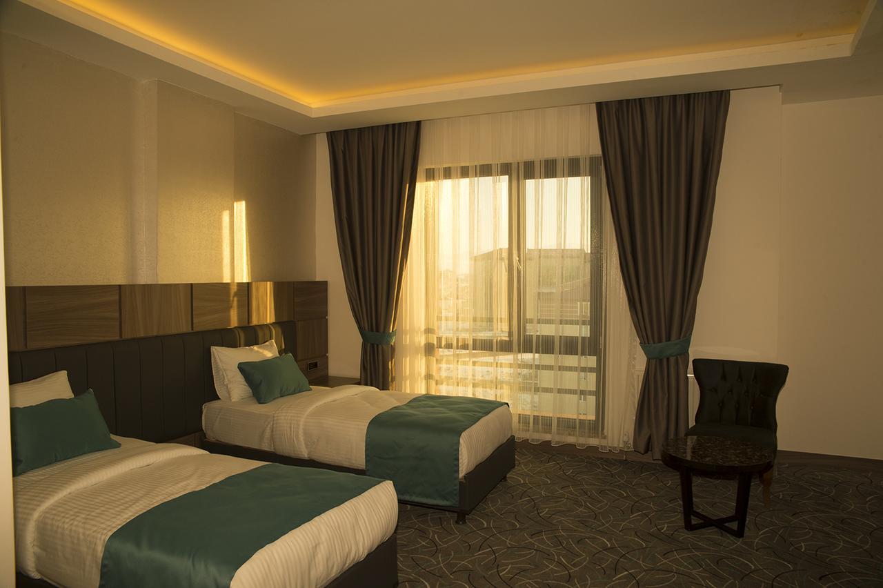 Winter City Hotel คาร์ส ภายนอก รูปภาพ